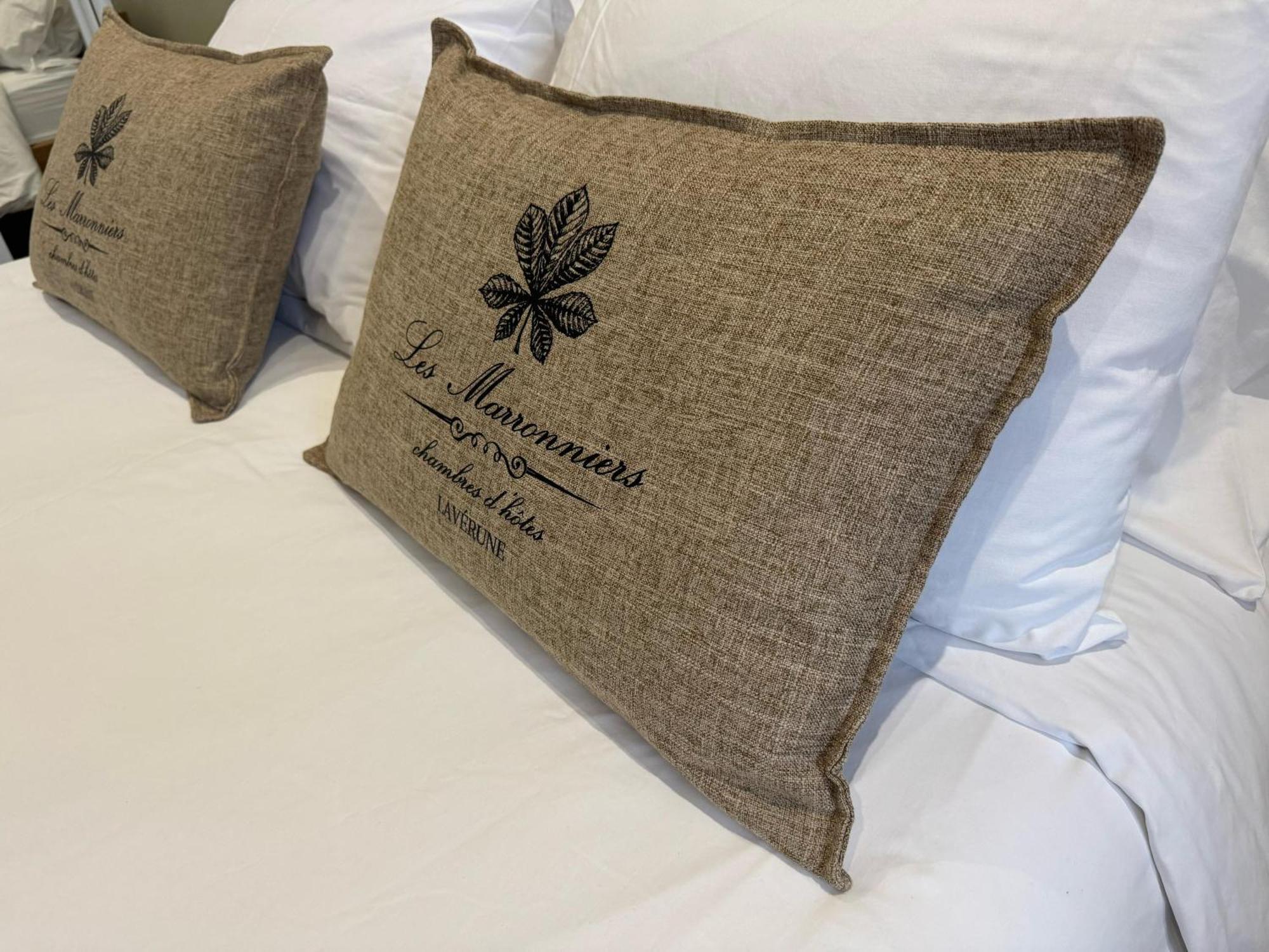 Bed and Breakfast Les Marronniers Laverune Экстерьер фото